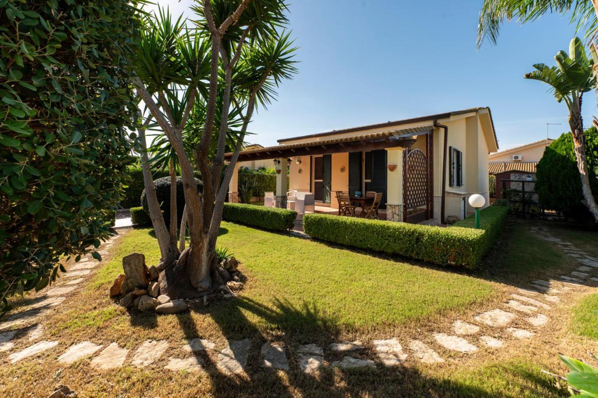 Villa Plumeria Campofelice Di Roccella Εξωτερικό φωτογραφία