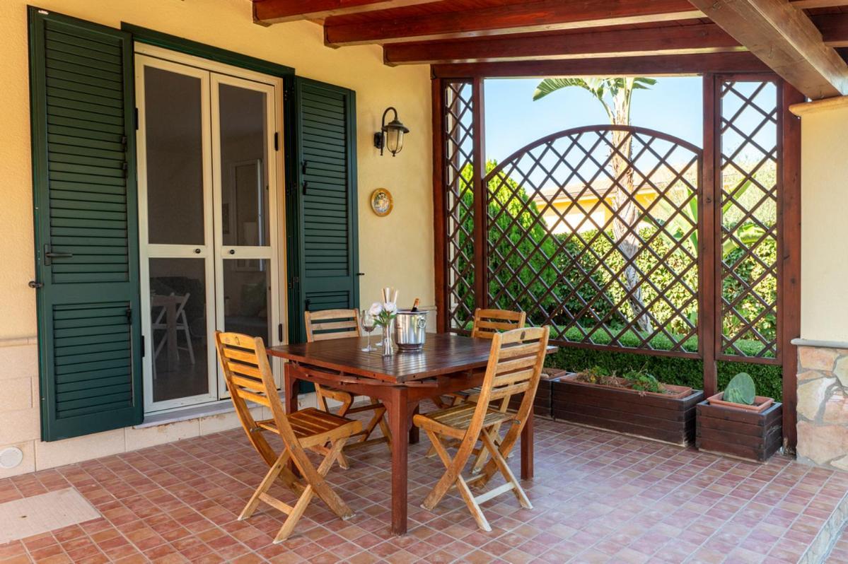 Villa Plumeria Campofelice Di Roccella Εξωτερικό φωτογραφία